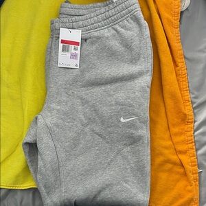 Nike Men’s Light Gray Joggers